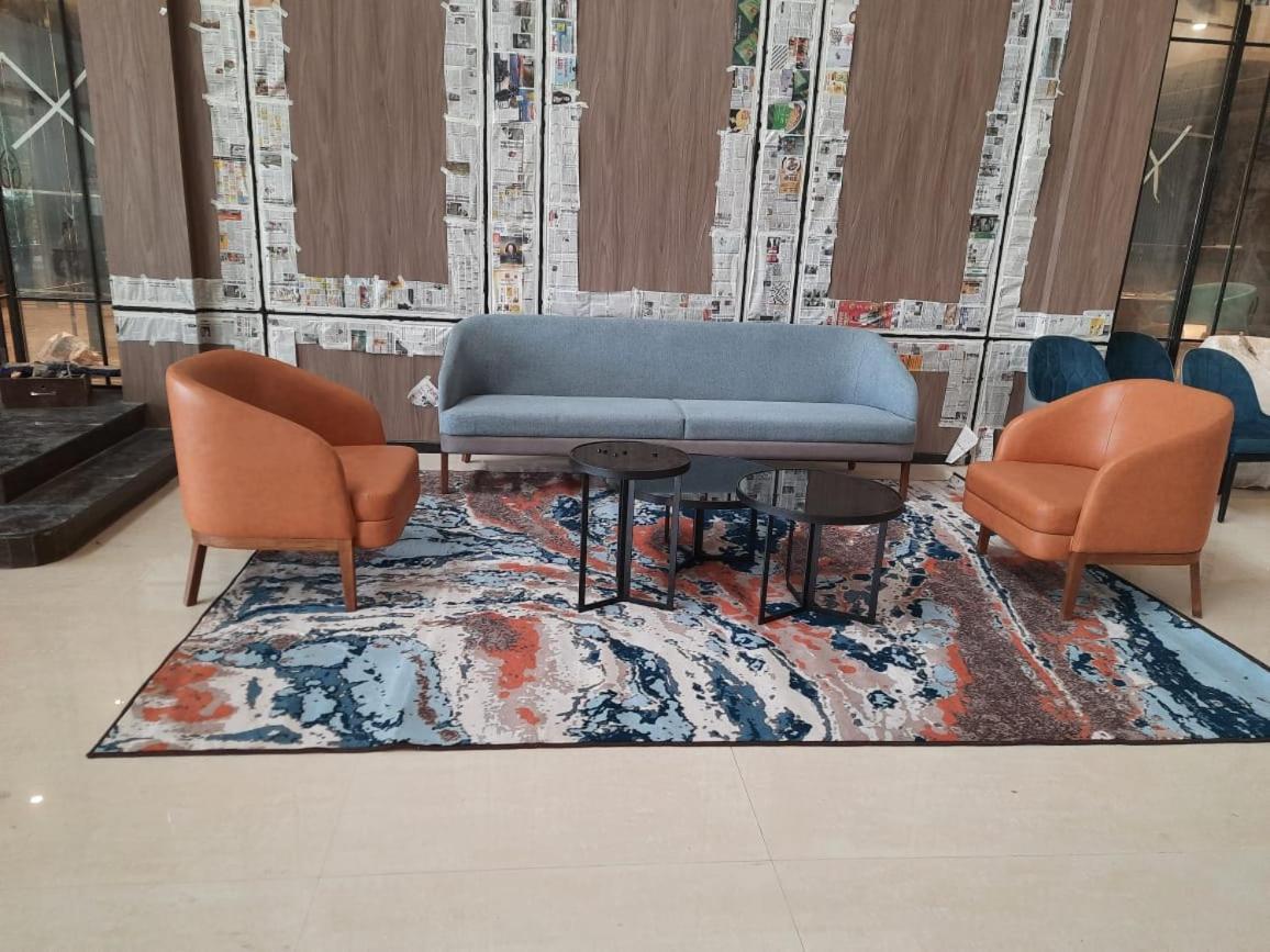 Grand Sarovar Portico, Lātūr Esterno foto